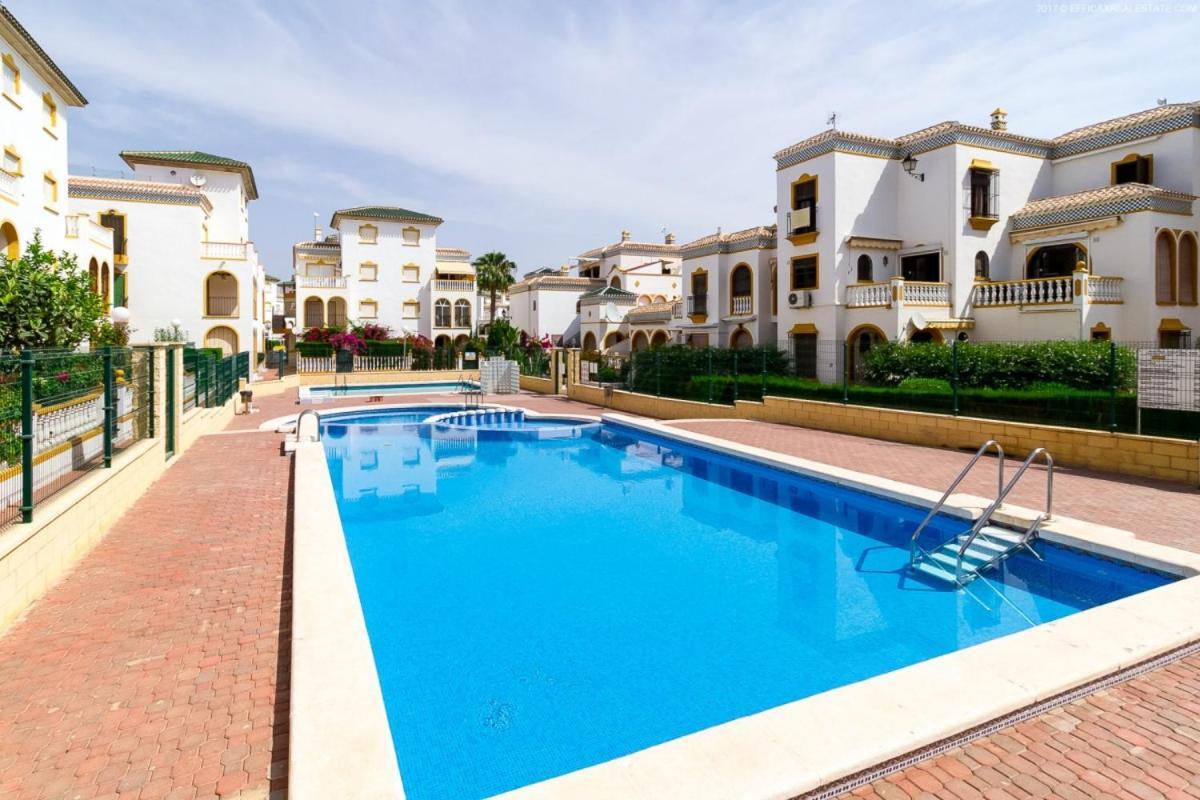 Casa Micha Apartment ตอร์เรเวียคา ภายนอก รูปภาพ