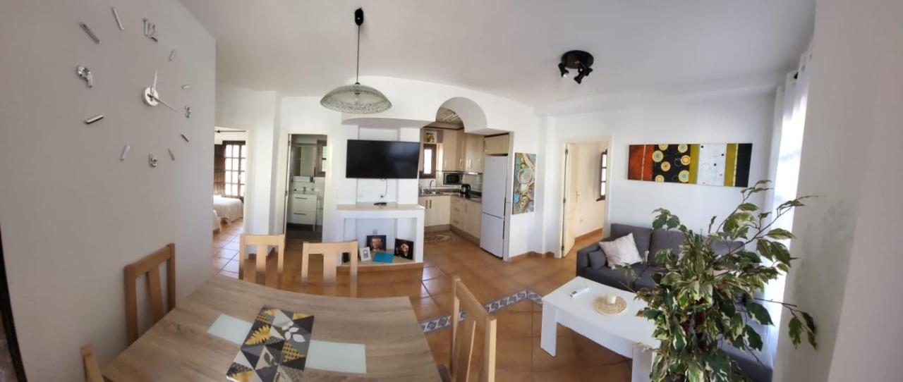 Casa Micha Apartment ตอร์เรเวียคา ภายนอก รูปภาพ